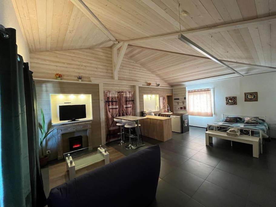 Loft Des Milans, Petit Nid Douillet Perche Sur La Campagne Daire Ecublens  Dış mekan fotoğraf